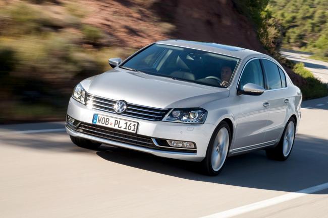 Exterieur_Volkswagen-Passat-2011_3