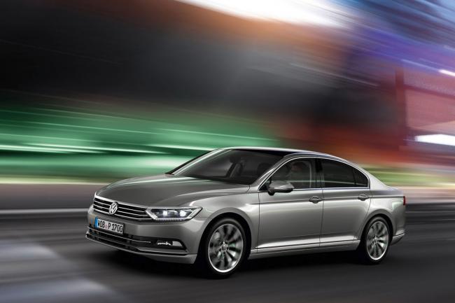 Exterieur_Volkswagen-Passat-2015_12