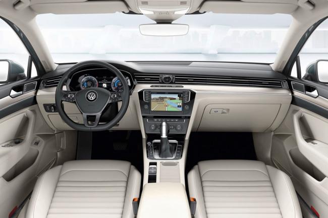 Interieur_Volkswagen-Passat-2015_14