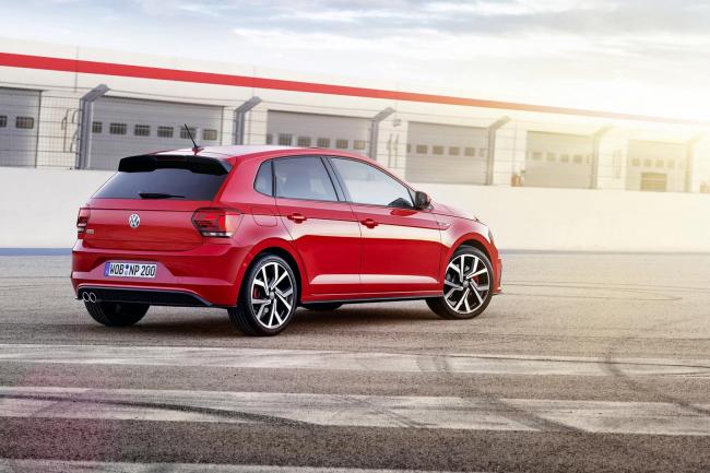 Exterieur_Volkswagen-Polo-6_15