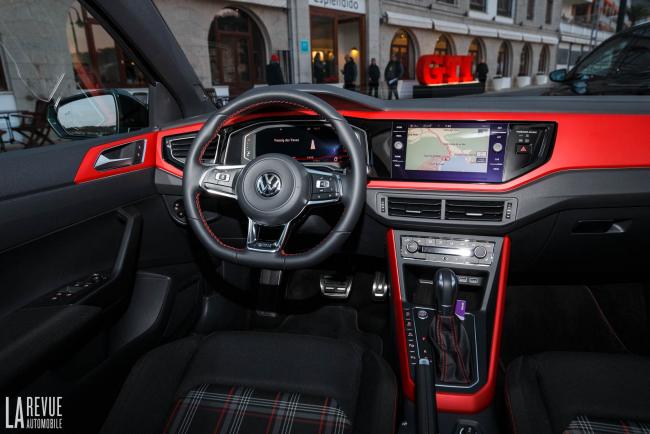 Interieur_Volkswagen-Polo-GTI-2018_38