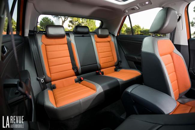 Interieur_Volkswagen-T-Roc-TDI-150_47