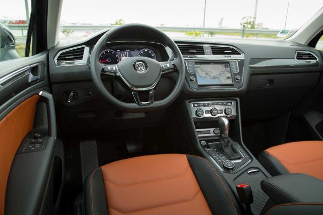 Interieur_Volkswagen-Tiguan-2017_14