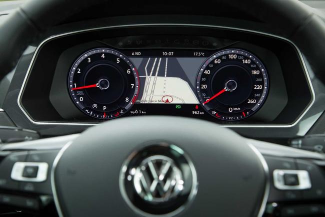 Interieur_Volkswagen-Tiguan-2017_15