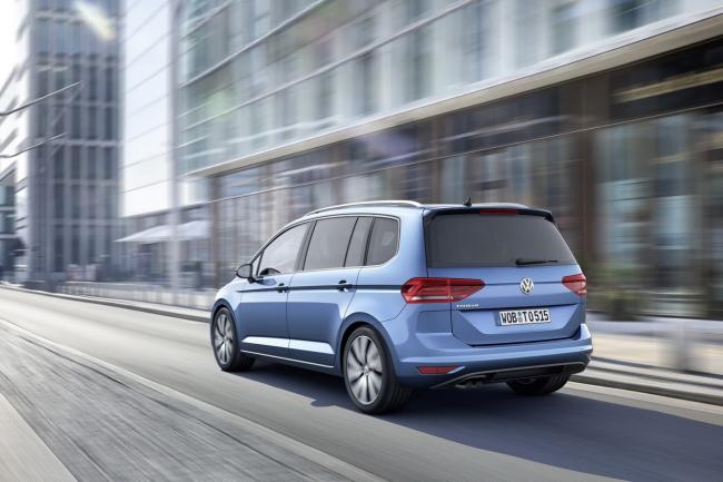 Exterieur_Volkswagen-Touran-2015_0