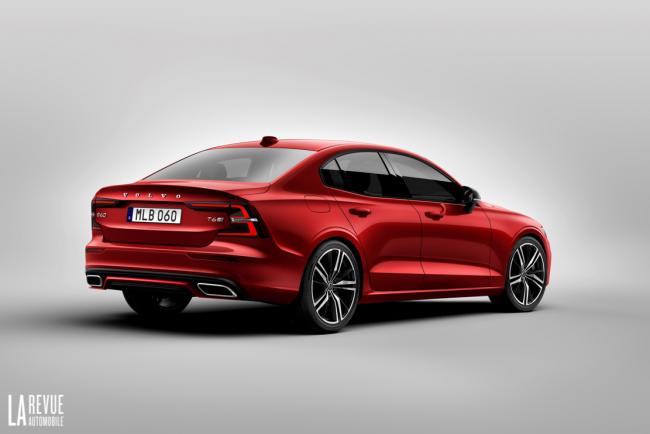 Exterieur_Volvo-S60-2018-R-Design_24