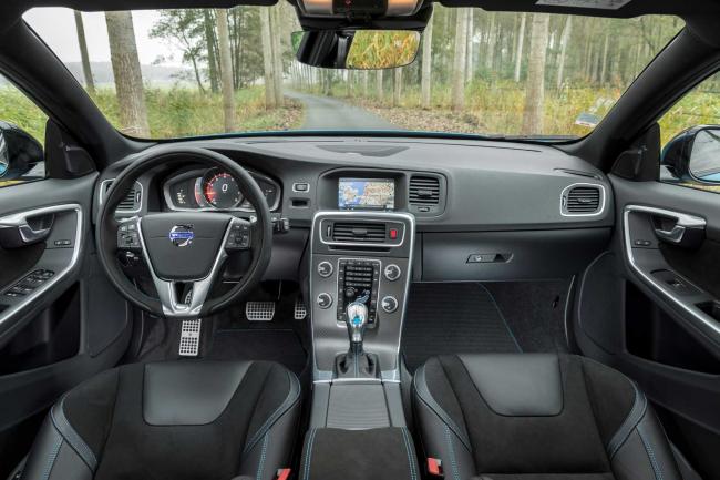 Interieur_Volvo-S60-Polestar-2017_15