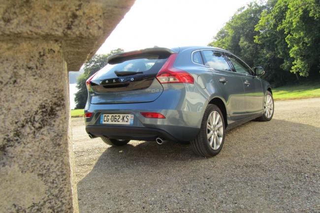 Exterieur_Volvo-V40-D4-Geartronic-Summum_0