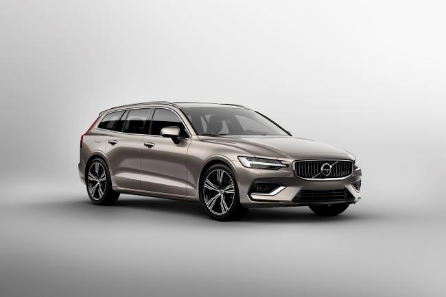 Exterieur_Volvo-V60-2018_1