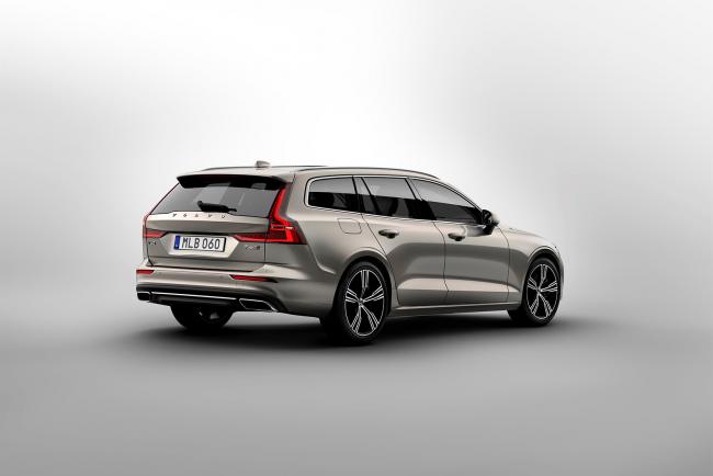 Exterieur_Volvo-V60-2018_16