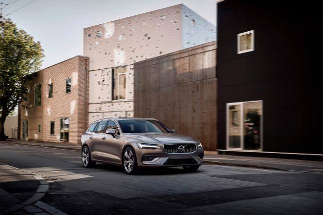 Exterieur_Volvo-V60-2018_10