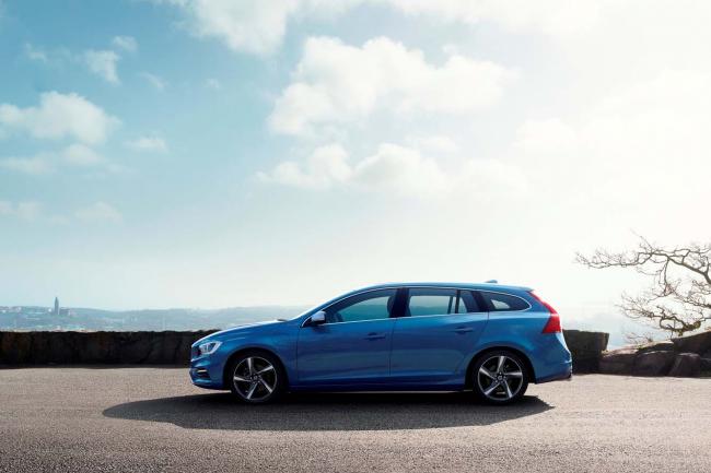 Exterieur_Volvo-V60-Hybrid-R-Design_1