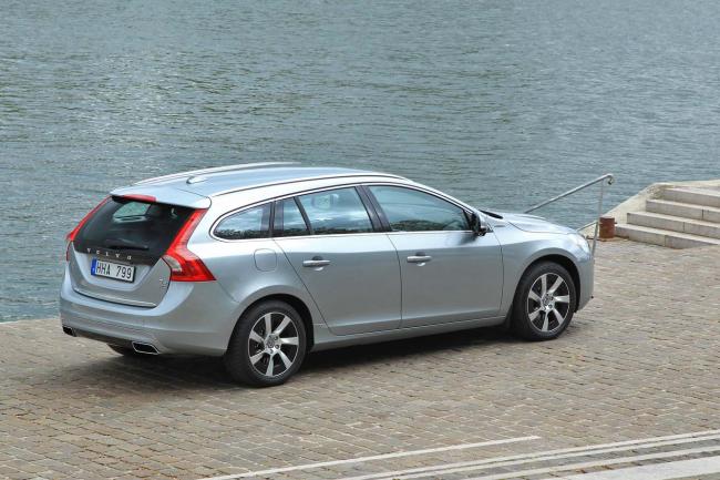 Exterieur_Volvo-V60-Plug-In-Hybrid_1