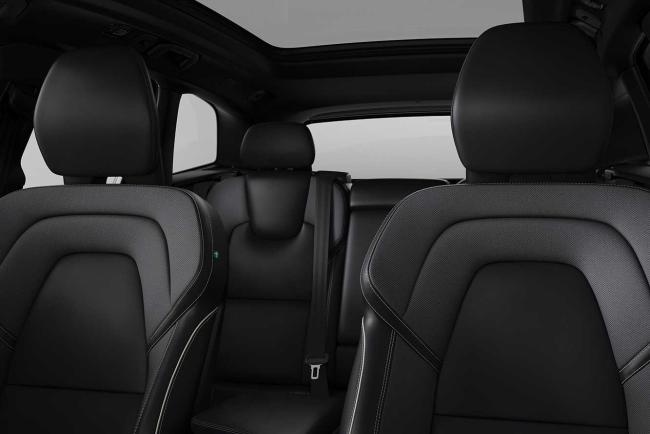Exterieur_volvo-xc60-t6-black-edition_14