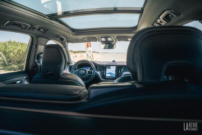 Interieur_volvo-xc60-t6-et-t8-recharge-essai_1