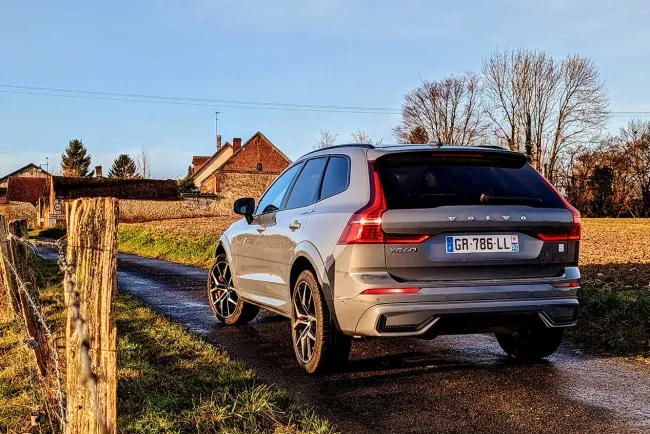 Essai Volvo XC60 T8 Recharge Polestar : Un peu électrique, un peu sportive, surtout Volvo !