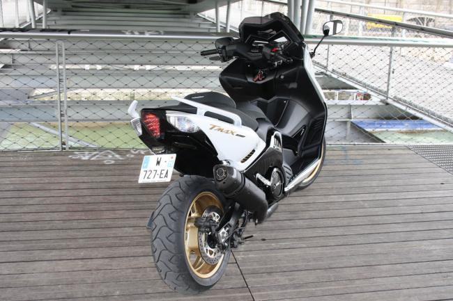 Exterieur_Yamaha-T-MAX-White-530-Pons_2