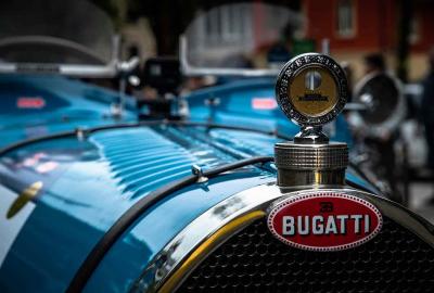 Image principale de l'actu: Bugatti EB110 VS Bugatti Chiron : le comparatif technique