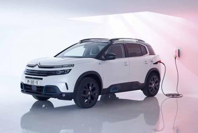 Image principale de l'actu: Citroën C5 Aircross Hybrid : faut-il l’acheter ou le louer ?