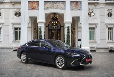 Image principale de l'actu: Lexus ES 300h : une version Business Plus