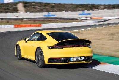 Image principale de l'actu: Nouvelle Porsche 911 : une vidéo ? Non, une ode !
