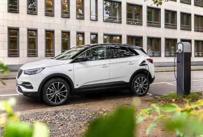 Image principale de l'actu: Opel Grandland X Hybride ! et Low Cost ?