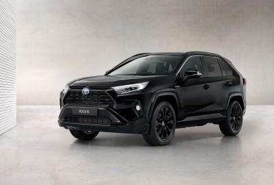 Image principale de l'actu: Toyota RAV4 Hybrid Black Edition : le SUV que Pierre Soulage ne renierait pas