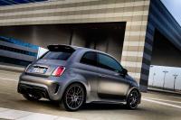 Exterieur_Abarth-695-biposto_11
                                                        width=