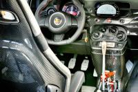 Interieur_Abarth-695-biposto_27
                                                        width=