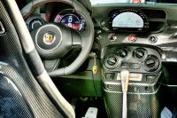 Interieur_Abarth-695-biposto_29
                                                        width=