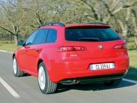 Exterieur_Alfa-Romeo-159_25
                                                        width=