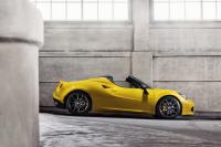 Exterieur_Alfa-Romeo-4C-Spider-2015_4
                                                        width=