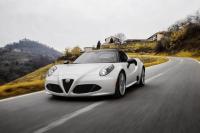 Exterieur_Alfa-Romeo-4C-Spider-2015_16
                                                        width=