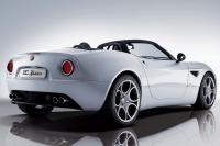 Exterieur_Alfa-Romeo-8C-Spider_5
                                                        width=