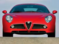 Exterieur_Alfa-Romeo-8C_14
                                                        width=