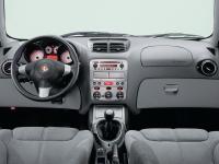 Interieur_Alfa-Romeo-GT-Coupe_37
                                                        width=