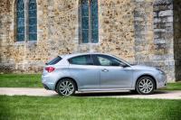 Exterieur_Alfa-Romeo-Giulietta-2.0L-jtd-2014_2
                                                        width=