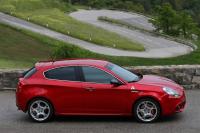 Exterieur_Alfa-Romeo-Giulietta-Quadrifoglio-Verde-2014_22