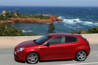 Exterieur_Alfa-Romeo-Giulietta-Quadrifoglio-Verde-2014_2