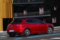 Exterieur_Alfa-Romeo-Giulietta_14
                                                        width=