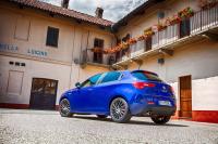 Exterieur_Alfa-Romeo-Quadrifoglio-Verde_6
                                                        width=