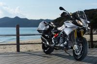 Exterieur_Aprilia-Caponord-1200-2015_7
                                                        width=