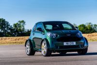 Exterieur_Aston-Martin-Cygnet-V8_2
                                                        width=