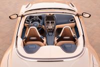 Interieur_Aston-Martin-DB11-Volante_22
                                                        width=