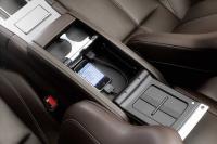 Interieur_Aston-Martin-DB9-2009_18