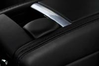 Interieur_Aston-Martin-DB9-Carbon-Edition_33
                                                        width=