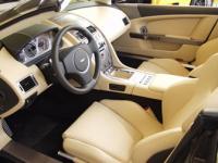 Interieur_Aston-Martin-DB9_26