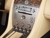 Interieur_Aston-Martin-DB9_30