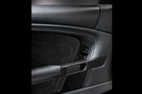 Interieur_Aston-Martin-DBS_54
                                                        width=