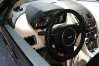 Interieur_Aston-Martin-Rapide-2010_31